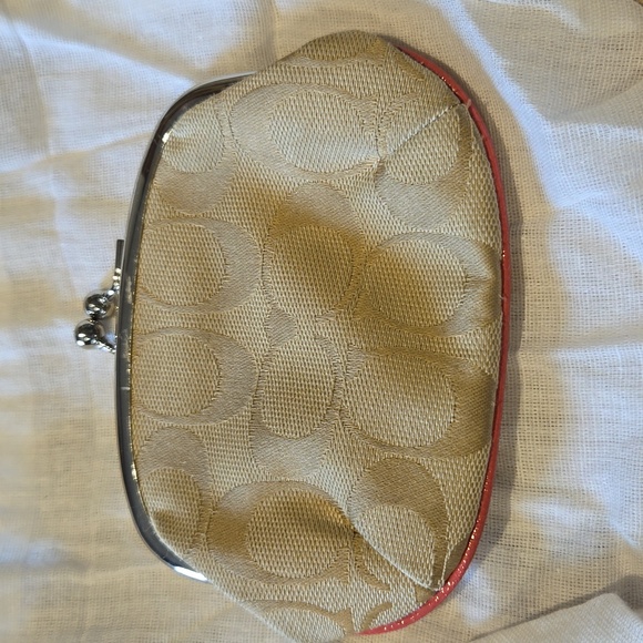 Coach change purse 10 and Pinky purple color - Picture 3 of 7